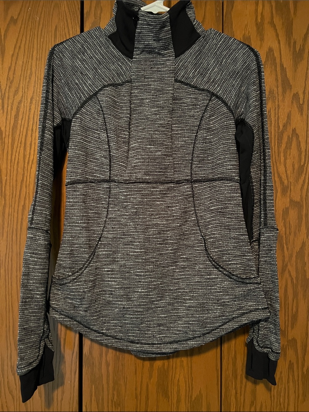 lululemon athletica Gray Heathered Funnel-Neck Pullover with Black Panels